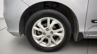 Used 2018 Honda Amaze [2018-2021] 1.2 V i-VTEC Petrol Manual tyres LEFT FRONT TYRE RIM VIEW
