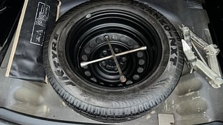 Used 2015 Maruti Suzuki S-Cross Alpha 1.6 Diesel Manual tyres SPARE TYRE VIEW