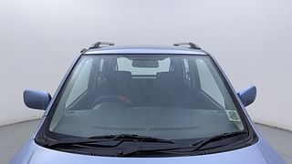 Used 2010 Maruti Suzuki Wagon R 1.0 [2010-2019] LXi Petrol Manual exterior FRONT WINDSHIELD VIEW