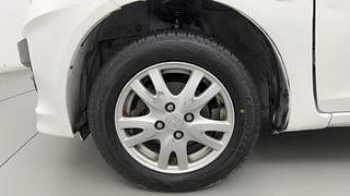 Used 2014 Honda Brio [2011-2016] VX AT Petrol Automatic tyres LEFT FRONT TYRE RIM VIEW