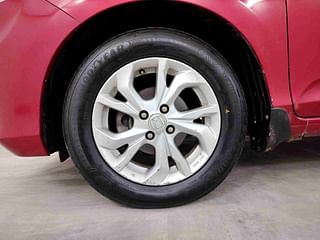Used 2018 honda Amaze 1.5 V CVT i-DTEC Diesel Automatic tyres LEFT FRONT TYRE RIM VIEW