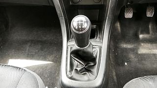Used 2014 Maruti Suzuki Swift [2011-2017] VXi Petrol Manual interior GEAR  KNOB VIEW