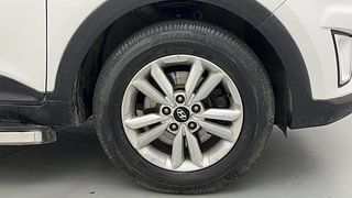 Used 2015 Hyundai Creta [2015-2018] 1.6 SX Plus Petrol Petrol Manual tyres RIGHT FRONT TYRE RIM VIEW