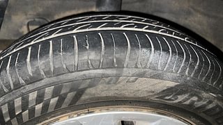 Used 2016 Hyundai Grand i10 [2013-2017] Sportz 1.2 Kappa VTVT Petrol Manual tyres RIGHT REAR TYRE TREAD VIEW