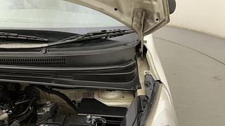 Used 2014 Hyundai i10 [2010-2016] Magna Petrol Petrol Manual engine ENGINE LEFT SIDE HINGE & APRON VIEW