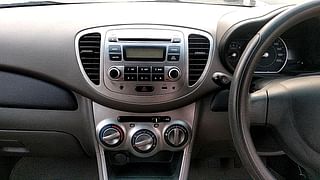 Used 2011 hyundai i10 Magna 1.1 Petrol Petrol Manual interior MUSIC SYSTEM & AC CONTROL VIEW