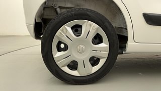 Used 2018 Maruti Suzuki Wagon R 1.0 [2015-2019] VXI AMT Petrol Automatic tyres RIGHT REAR TYRE RIM VIEW