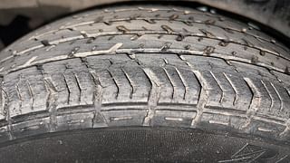 Used 2010 Hyundai Santro Xing [2007-2014] GLS Petrol Manual tyres RIGHT REAR TYRE TREAD VIEW