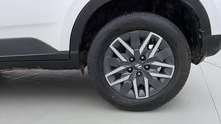 Used 2022 Hyundai Venue S Plus 1.5 CRDi Diesel Manual tyres LEFT REAR TYRE RIM VIEW