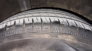 Used 2019 honda Amaze 1.5 VX i-DTEC Diesel Manual tyres RIGHT REAR TYRE TREAD VIEW
