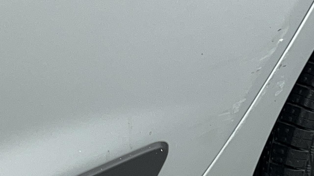 Used 2020 Hyundai Grand i10 [2017-2020] Sportz 1.2 Kappa VTVT Petrol Manual dents MINOR SCRATCH