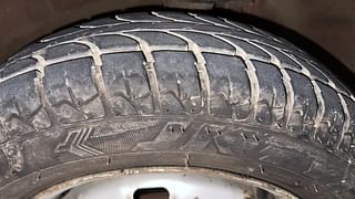 Used 2012 Maruti Suzuki Estilo [2009-2014] LXi Petrol Manual tyres LEFT FRONT TYRE TREAD VIEW