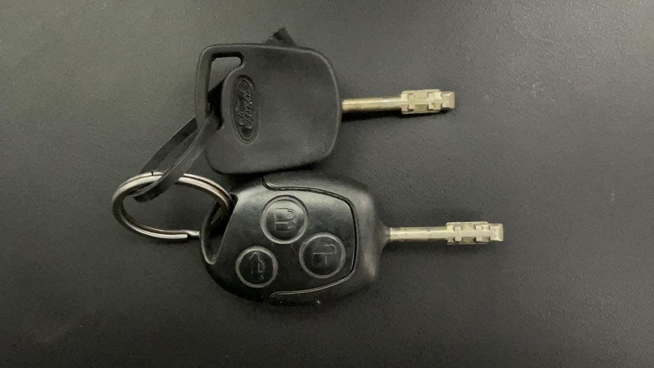 Used 2012 Ford Figo [2010-2015] Duratorq Diesel Titanium 1.4 Diesel Manual extra CAR KEY VIEW