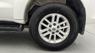 Used 2014 Toyota Fortuner [2012-2016] 3.0 4x2 MT Diesel Manual tyres LEFT REAR TYRE RIM VIEW