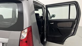 Used 2015 Maruti Suzuki Wagon R 1.0 [2010-2019] LXi Petrol Manual interior RIGHT REAR DOOR OPEN VIEW