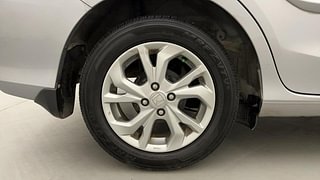 Used 2018 Honda Amaze 1.2 V CVT Petrol Petrol Automatic tyres RIGHT REAR TYRE RIM VIEW