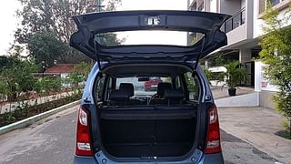 Used 2015 Maruti Suzuki Wagon R [1999-2006] VXi BS-III Petrol Manual interior DICKY DOOR OPEN VIEW
