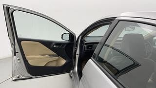 Used 2015 Honda City [2014-2017] VX (O) MT Petrol Manual interior LEFT FRONT DOOR OPEN VIEW
