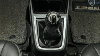 Used 2018 Maruti Suzuki Swift [2017-2021] VXi Petrol Manual interior GEAR  KNOB VIEW