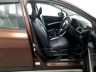 Used 2016 Maruti Suzuki S-Cross [2015-2017] Zeta 1.3 Diesel Manual interior RIGHT SIDE FRONT DOOR CABIN VIEW