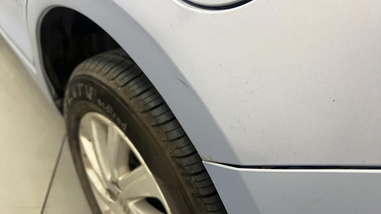 Used 2015 Maruti Suzuki Swift Dzire ZXI Petrol Manual dents MINOR SCRATCH