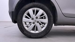 Used 2016 Maruti Suzuki Swift [2011-2017] ZDi Diesel Manual tyres RIGHT REAR TYRE RIM VIEW