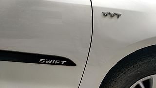Used 2017 Maruti Suzuki Swift [2005-2010] ZXi Petrol Manual dents MINOR SCRATCH
