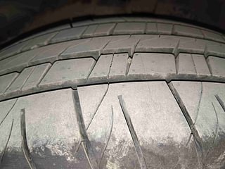 Used 2017 Hyundai Creta [2015-2018] 1.6 SX (O) Diesel Manual tyres RIGHT REAR TYRE TREAD VIEW