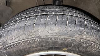Used 2011 Hyundai i20 [2008-2012] Asta 1.2 ABS Petrol Manual tyres LEFT FRONT TYRE TREAD VIEW