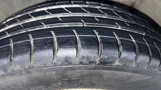 Used 2011 Skoda Fabia [2010-2015] Ambiente 1.2 MPI Petrol Manual tyres LEFT FRONT TYRE TREAD VIEW