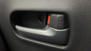 Used 2013 Maruti Suzuki Ritz [2012-2017] Vdi Diesel Manual top_features Central locking