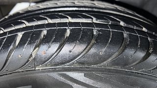 Used 2018 Hyundai Eon [2011-2018] Era + Petrol Manual tyres RIGHT REAR TYRE TREAD VIEW