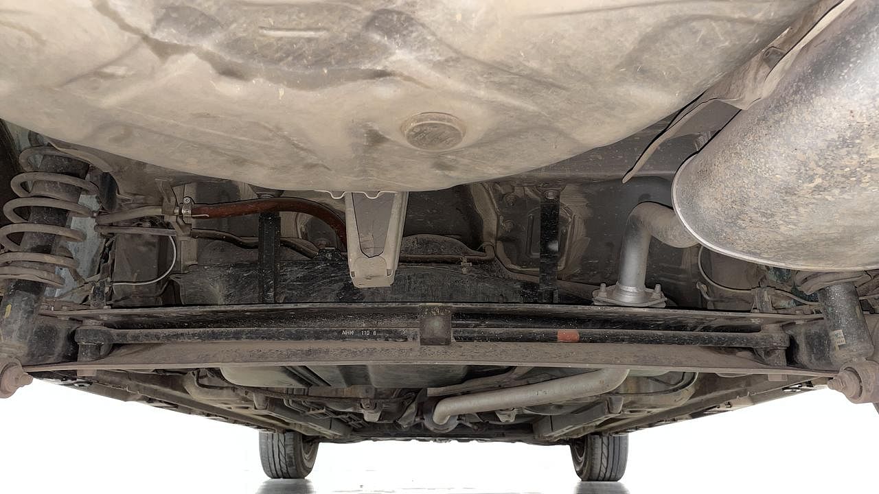 Used 2011 Toyota Corolla Altis [2008-2011] 1.8 G Petrol Manual extra REAR UNDERBODY VIEW (TAKEN FROM REAR)