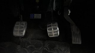 Used 2014 Maruti Suzuki Swift [2011-2017] ZXi Petrol Manual interior PEDALS VIEW