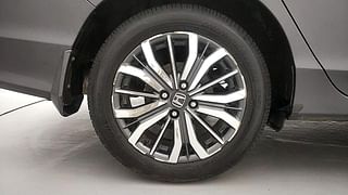 Used 2018 Honda City [2017-2020] ZX CVT Petrol Automatic tyres RIGHT REAR TYRE RIM VIEW