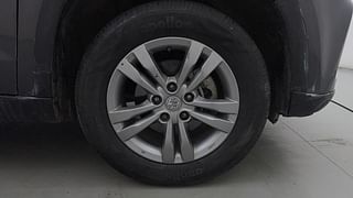 Used 2017 Maruti Suzuki Vitara Brezza [2016-2020] ZDi Plus Diesel Manual tyres RIGHT FRONT TYRE RIM VIEW