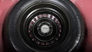 Used 2014 Honda Brio [2011-2016] S MT Petrol Manual tyres SPARE TYRE VIEW