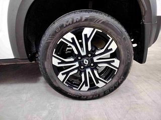 Used 2022 Renault Kiger RXT (O) AMT Petrol Automatic tyres LEFT REAR TYRE RIM VIEW