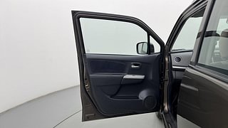 Used 2011 Maruti Suzuki Wagon R 1.0 [2010-2019] VXi Petrol Manual interior LEFT FRONT DOOR OPEN VIEW