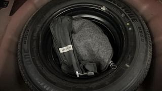 Used 2017 Hyundai Elite i20 [2014-2018] Asta 1.2 Dual Tone Petrol Manual tyres SPARE TYRE VIEW