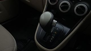 Used 2010 Hyundai i10 [2007-2010] Sportz  AT Petrol Petrol Automatic interior GEAR  KNOB VIEW