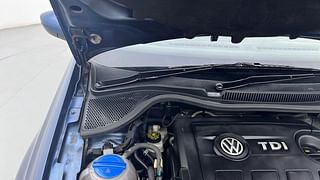 Used 2016 Volkswagen Ameo [2016-2017] Highline 1.5L AT (D) Diesel Automatic engine ENGINE RIGHT SIDE HINGE & APRON VIEW
