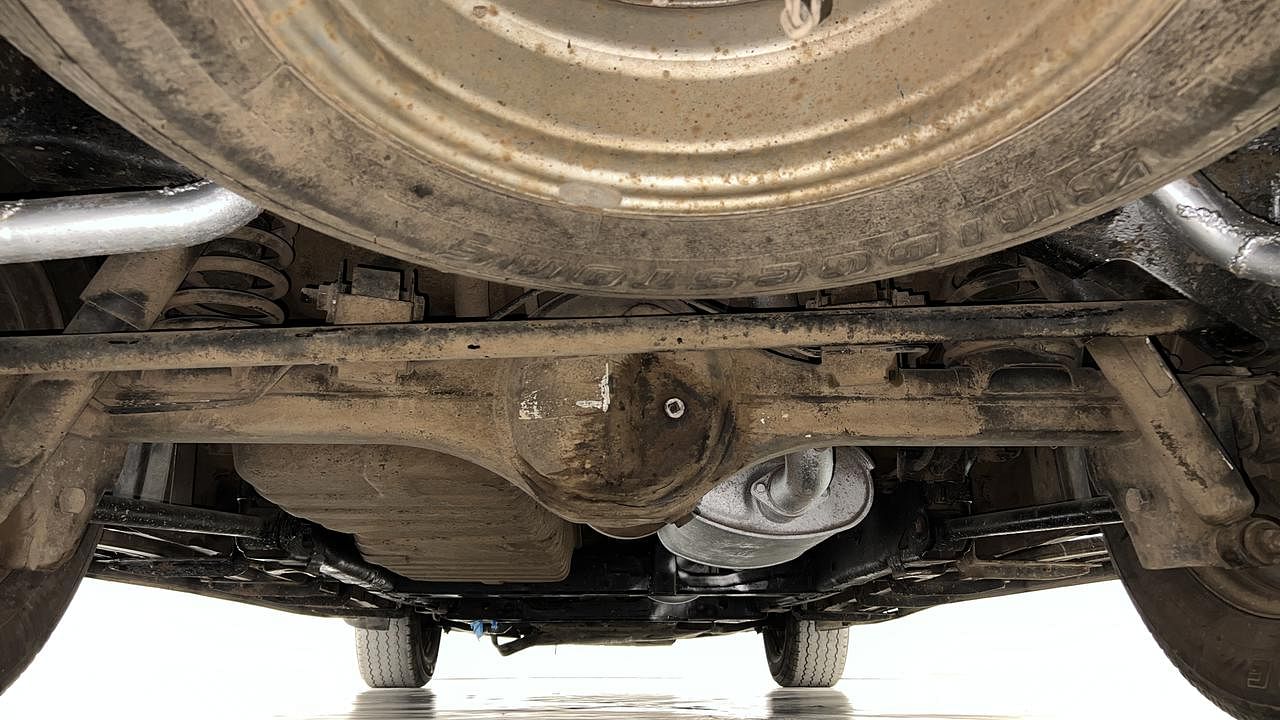 Used 2017 Tata Hexa [2016-2020] XM Diesel Manual extra REAR UNDERBODY VIEW (TAKEN FROM REAR)
