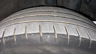 Used 2015 Hyundai Elite i20 [2014-2018] Asta 1.2 (O) Petrol Manual tyres LEFT REAR TYRE TREAD VIEW