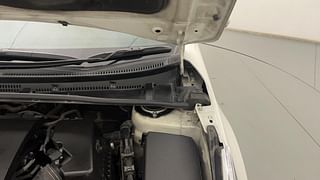 Used 2015 Toyota Corolla Altis [2014-2017] VL AT Petrol Petrol Automatic engine ENGINE LEFT SIDE HINGE & APRON VIEW