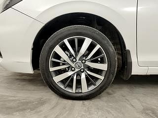 Used 2022 Honda City ZX Petrol Manual tyres LEFT FRONT TYRE RIM VIEW