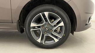 Used 2018 Tata Tigor [2017-2020] Revotron XZ(O) Petrol Manual tyres RIGHT FRONT TYRE RIM VIEW
