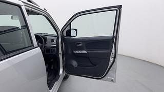 Used 2010 Maruti Suzuki Wagon R 1.0 [2010-2019] VXi Petrol Manual interior RIGHT FRONT DOOR OPEN VIEW