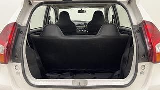 Used 2018 Datsun Redi-GO [2015-2019] T(O) 1.0 Petrol Manual interior DICKY INSIDE VIEW
