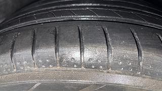 Used 2016 Hyundai Elantra [2016-2022] 2.0 SX(O) AT Petrol Automatic tyres RIGHT FRONT TYRE TREAD VIEW